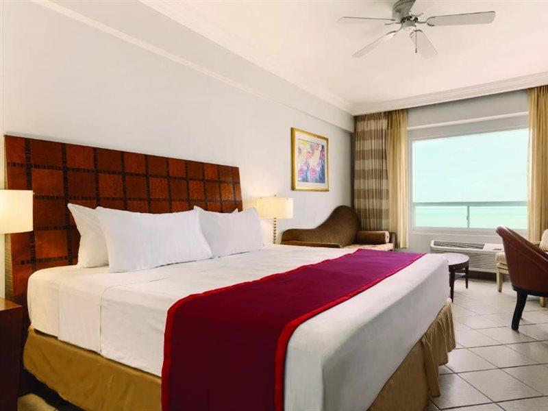 Ramada By Wyndham Princess Belize City Exterior foto