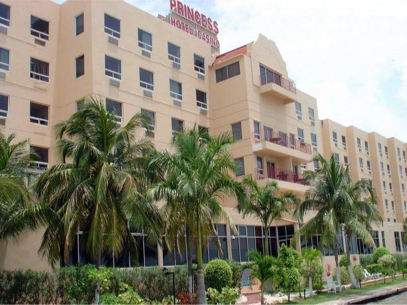 Ramada By Wyndham Princess Belize City Exterior foto